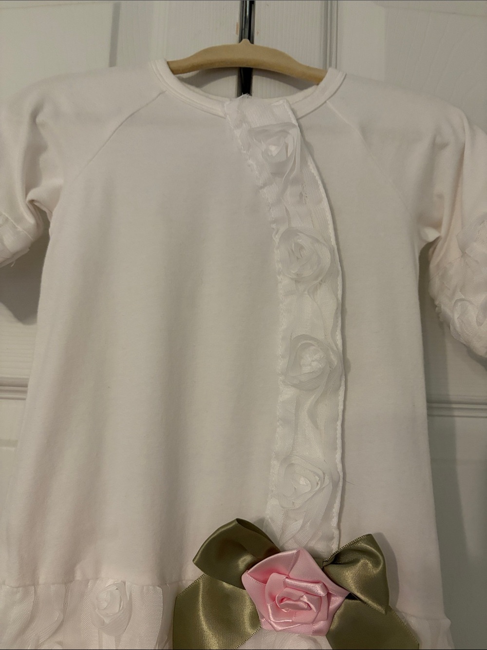 White Baby Gown Stephan Baby with Pink Rose and Olive Satin Bow Size 0-6 Months - Picture 3 of 9